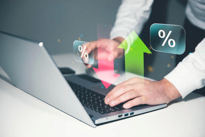 Churn Rate: Monthly vs Annual Customer Loss